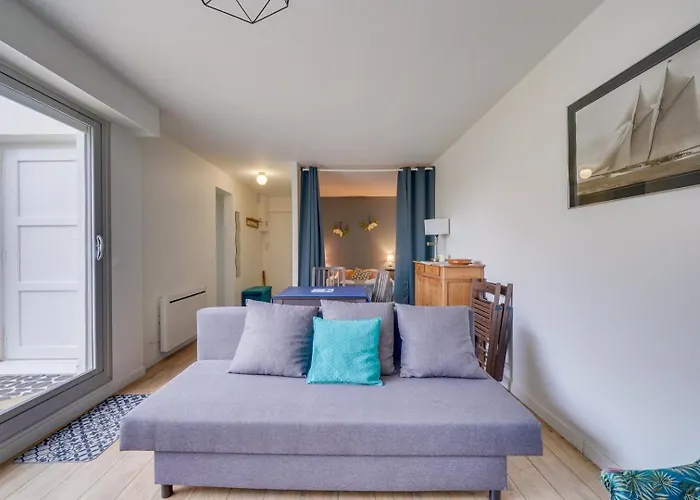 Perlieres- Proche De La Et Centre Appartement *